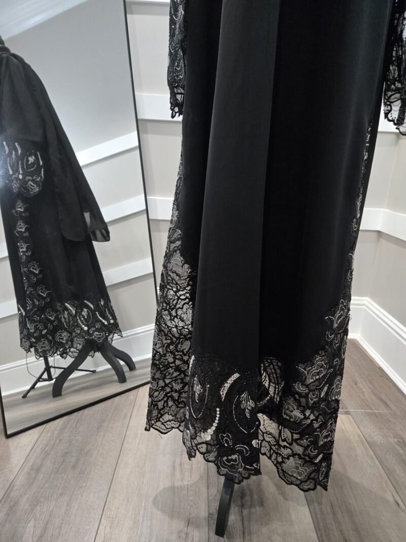 Dantelle luxury khaleejeh abaya - Image 3