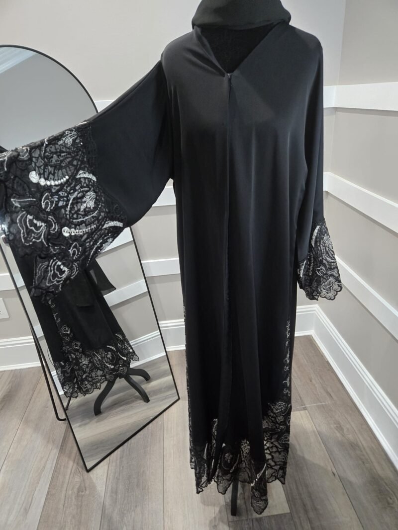 Dantelle luxury khaleejeh abaya
