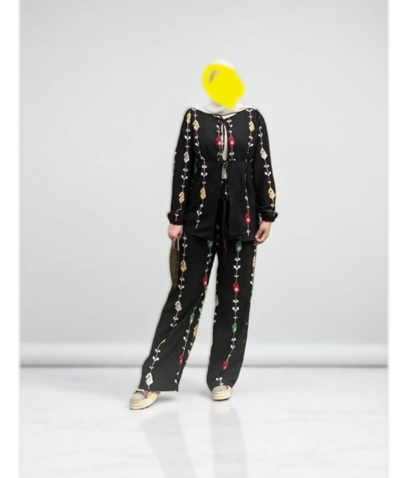 Medium large xl  Embroided summer suit