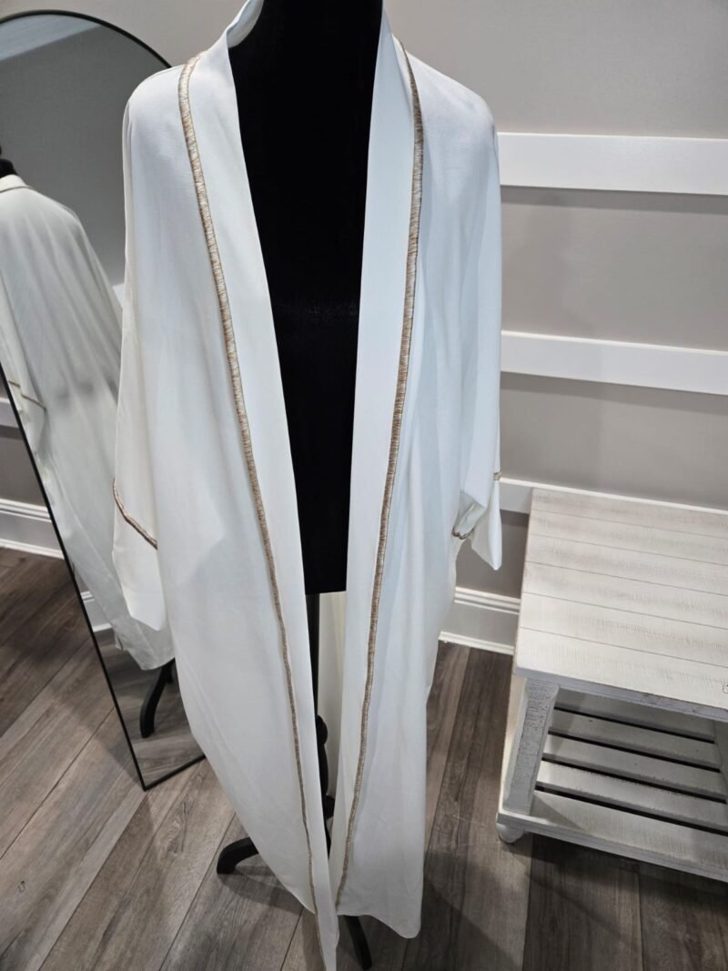 Thread Bisht free size White Last piece